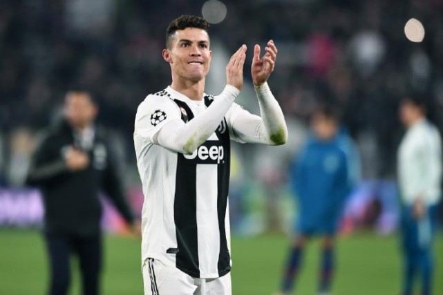  萨索洛锋线双星包办四球 客场掀翻老牌劲旅  