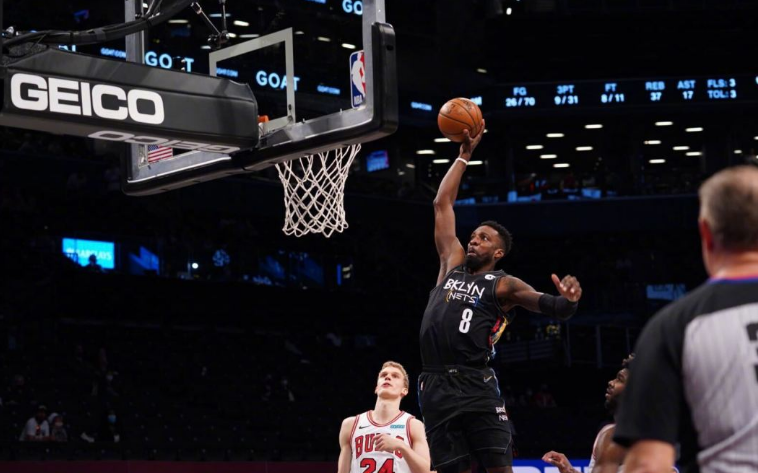 乐竞体育官网- 篮网队三巨头合体首战告捷，化学反应初现  